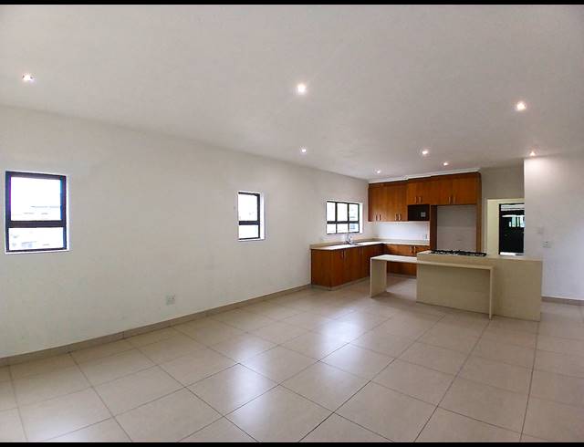 4 BEDROOM GOLF ESTATE FOR SALE IN BLUE VALLEY GOLF ESTATE